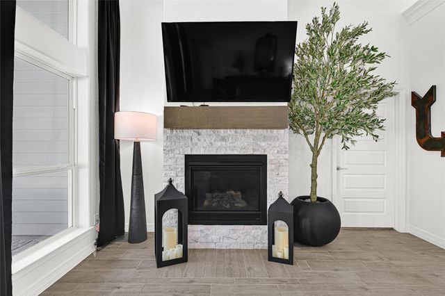 721 Little Spring Court, Anahuac, TX 77514