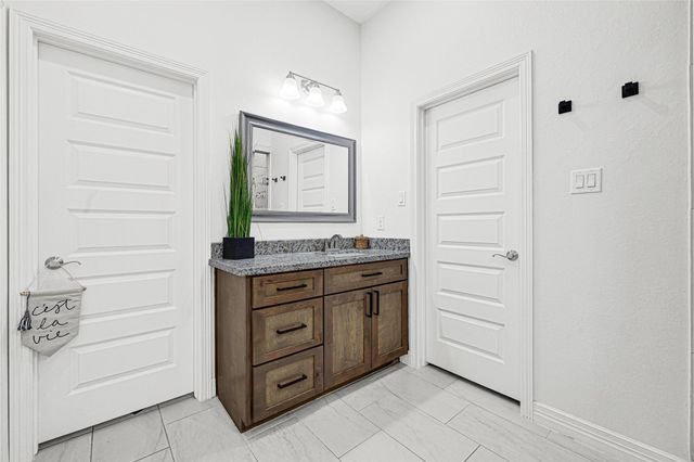 721 Little Spring Court, Anahuac, TX 77514