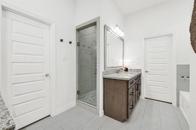 721 Little Spring Court, Anahuac, TX 77514