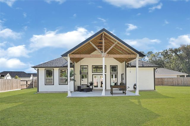 721 Little Spring Court, Anahuac, TX 77514