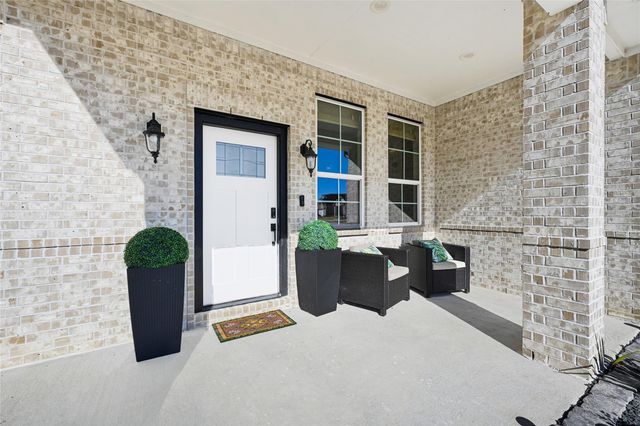 721 Little Spring Court, Anahuac, TX 77514