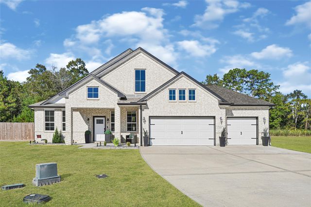 721 Little Spring Court, Anahuac, TX 77514