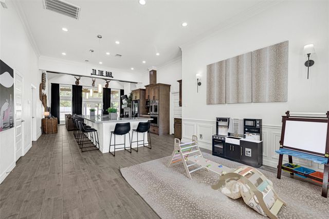 721 Little Spring Court, Anahuac, TX 77514