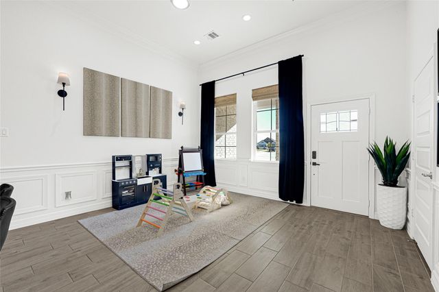 721 Little Spring Court, Anahuac, TX 77514