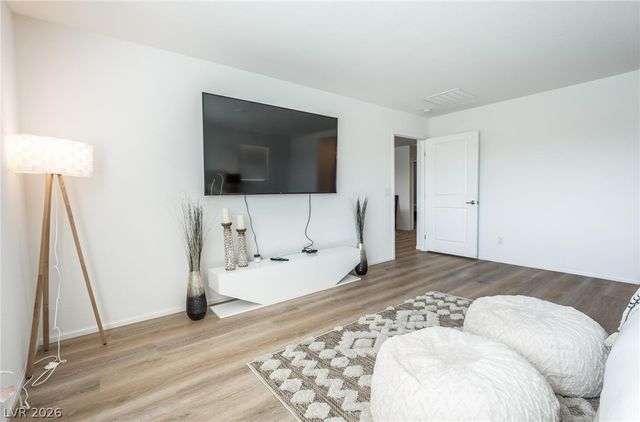 5340 Chase Street, North Las Vegas, NV 89081