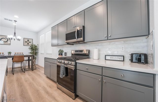 5340 Chase Street, North Las Vegas, NV 89081