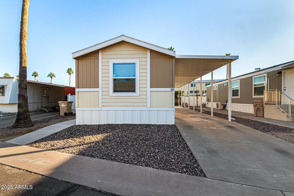 16225 N CAVE CREEK Road 85, Phoenix, AZ 85032 — exterior