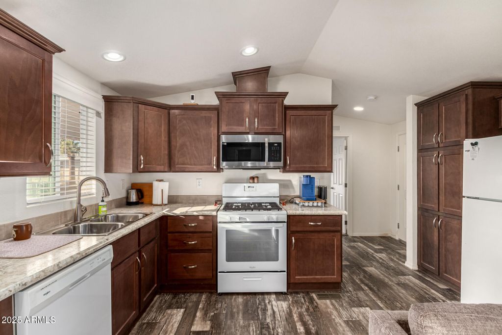 16225 N CAVE CREEK Road 85, Phoenix, AZ 85032 — photo 3