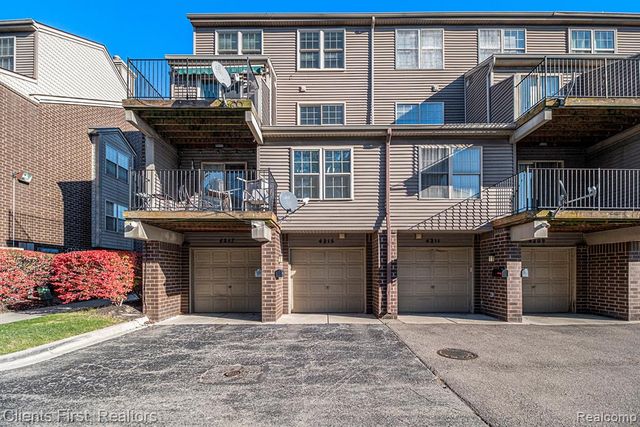4215 Schaefer Road, Dearborn, MI 48126