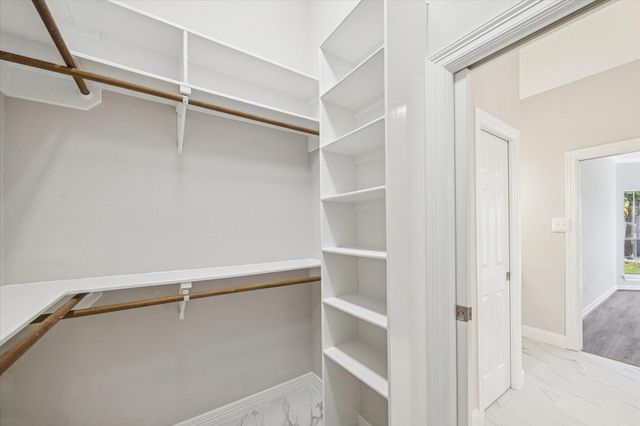 5437 Edgewater Court, Willis, TX 77318