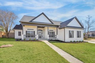 5437 Edgewater Court, Willis, TX 77318