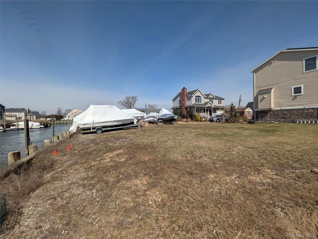 635 Arthur Street, Baldwin, NY 11510