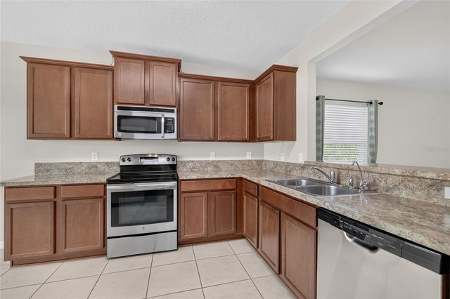 345 RED KITE DRIVE, Groveland, FL 34736