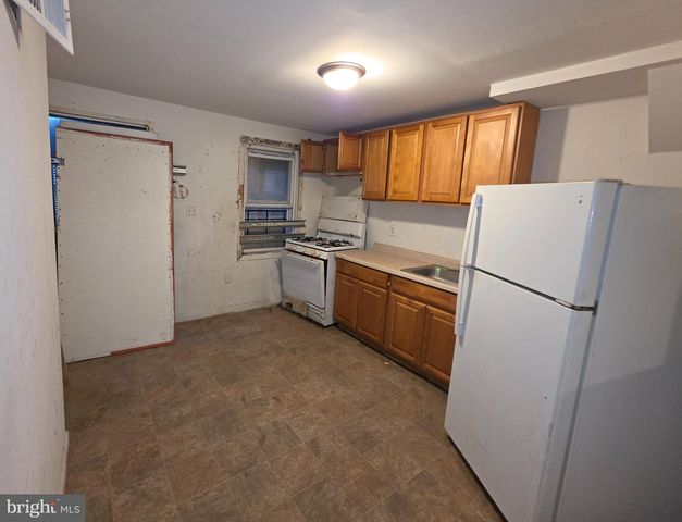 2420 ETTING ST, Baltimore, MD 21217