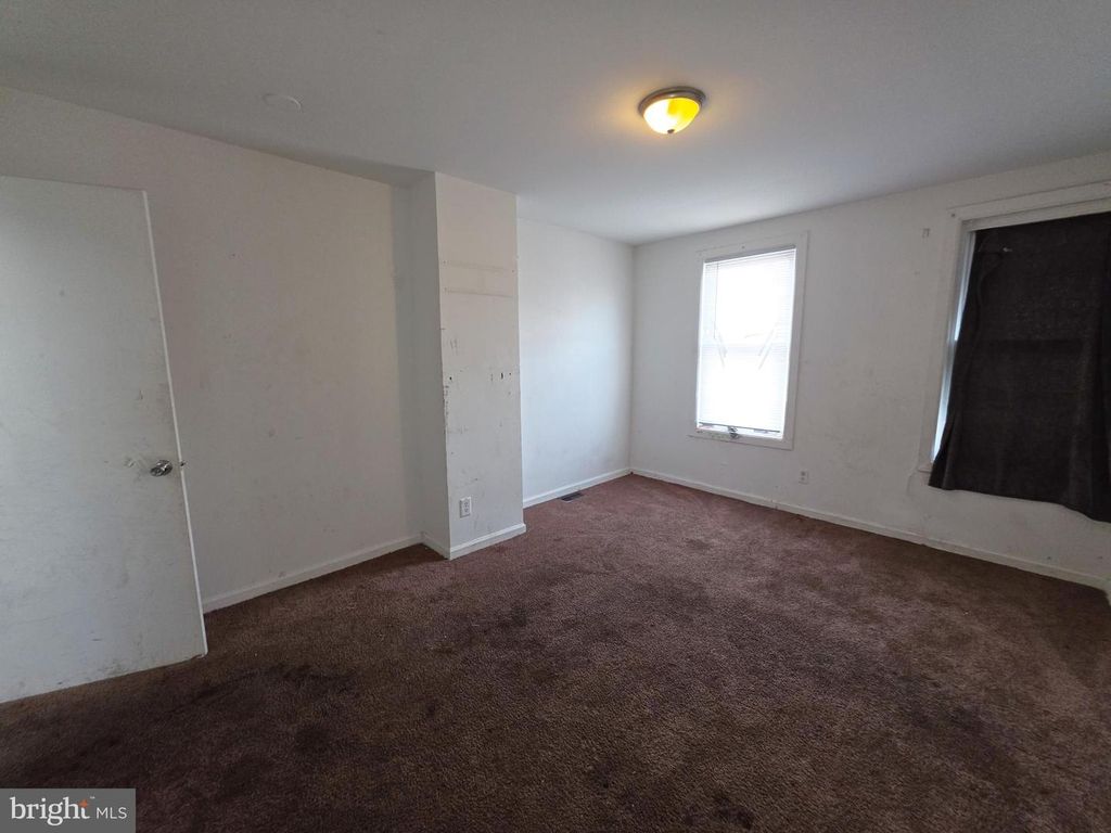 Image 11 of property listing at 2420 ETTING ST, Baltimore, MD 21217