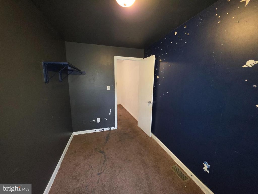 Image 18 of property listing at 2420 ETTING ST, Baltimore, MD 21217