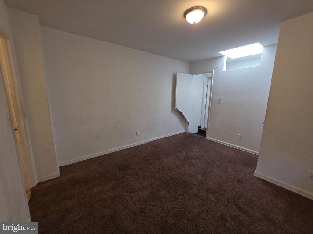 Image 19 of property listing at 2420 ETTING ST, Baltimore, MD 21217