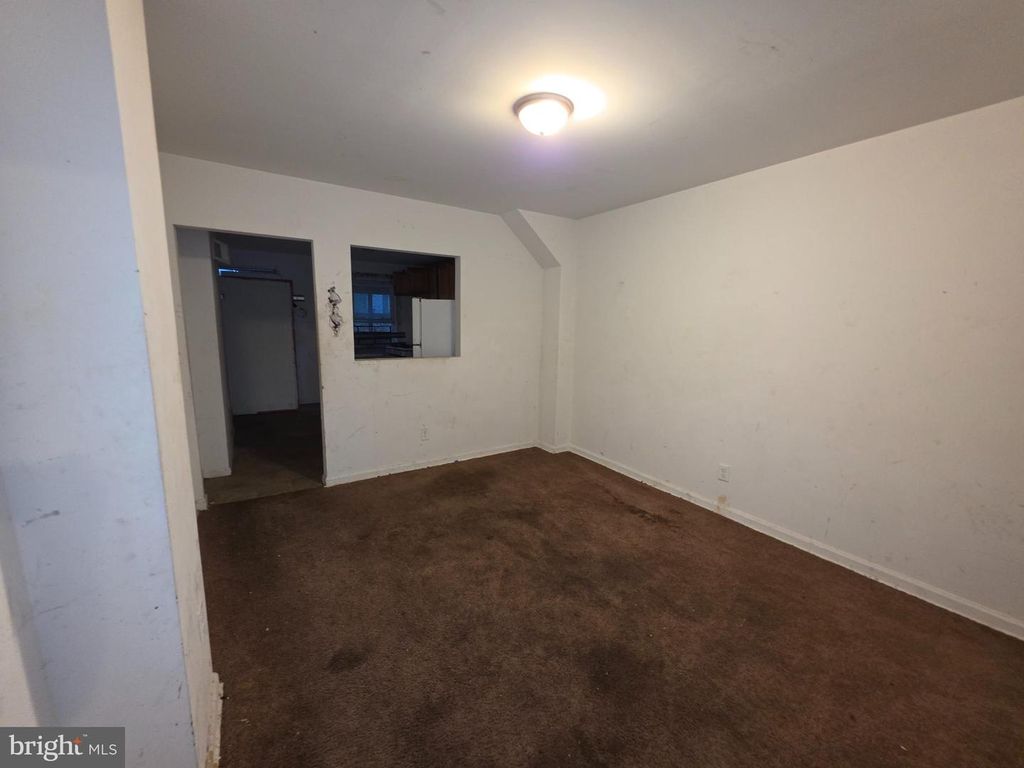 Image 7 of property listing at 2420 ETTING ST, Baltimore, MD 21217