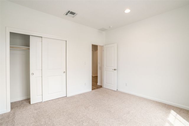 120 Mountaingem Loop, Santa Fe, NM 87508
