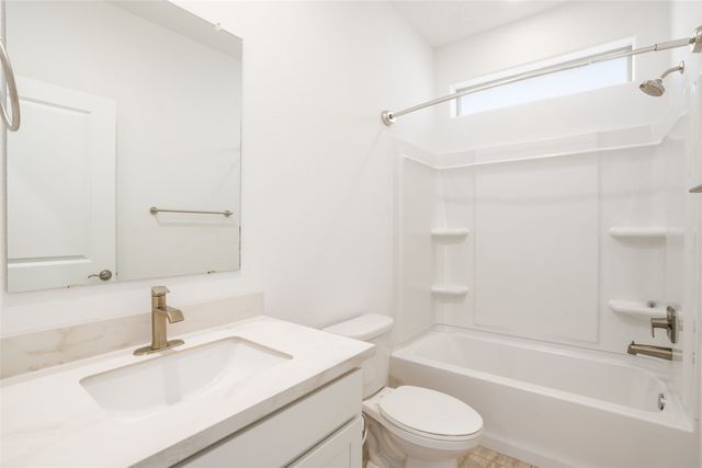 120 Mountaingem Loop, Santa Fe, NM 87508