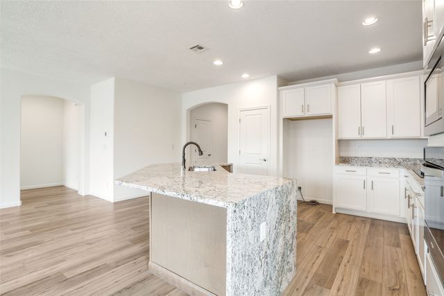 120 Mountaingem Loop, Santa Fe, NM 87508