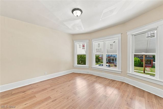 675 E 115, Cleveland, OH 44108
