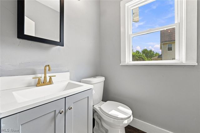 675 E 115, Cleveland, OH 44108