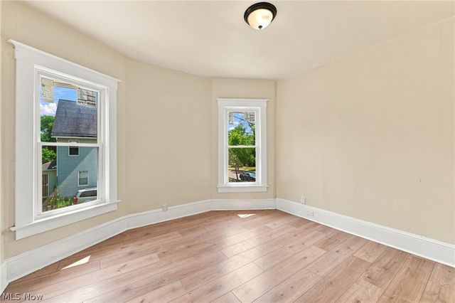675 E 115, Cleveland, OH 44108