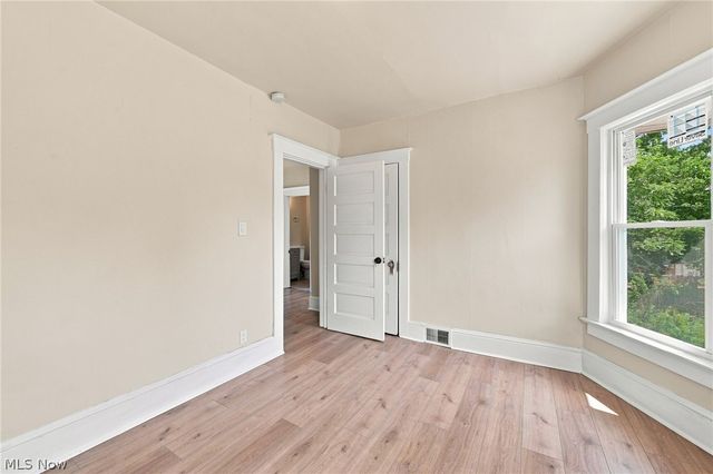 675 E 115, Cleveland, OH 44108