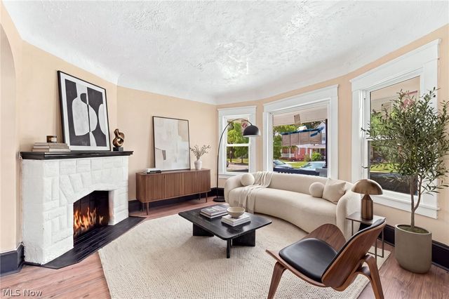 675 E 115, Cleveland, OH 44108