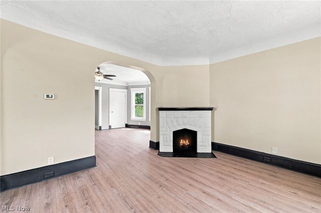 675 E 115, Cleveland, OH 44108