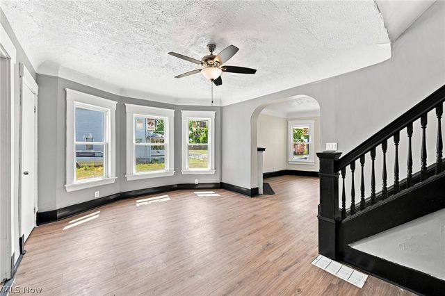675 E 115, Cleveland, OH 44108