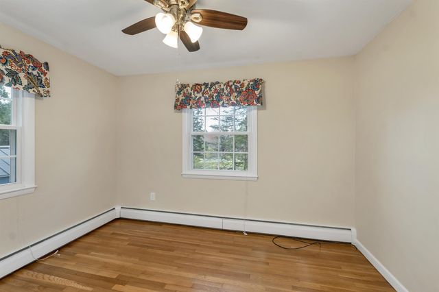 6 Castle Drive, Hooksett, NH 03106