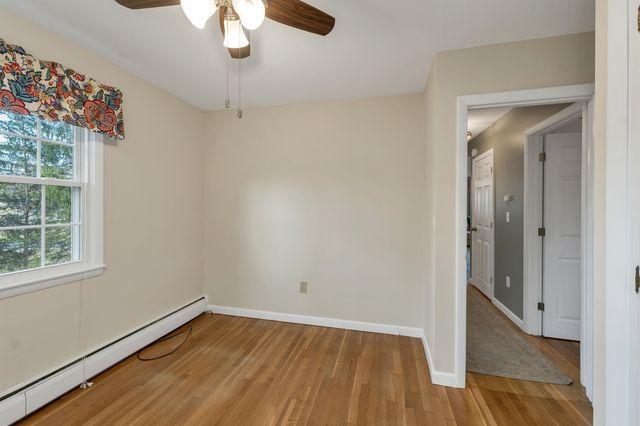 6 Castle Drive, Hooksett, NH 03106