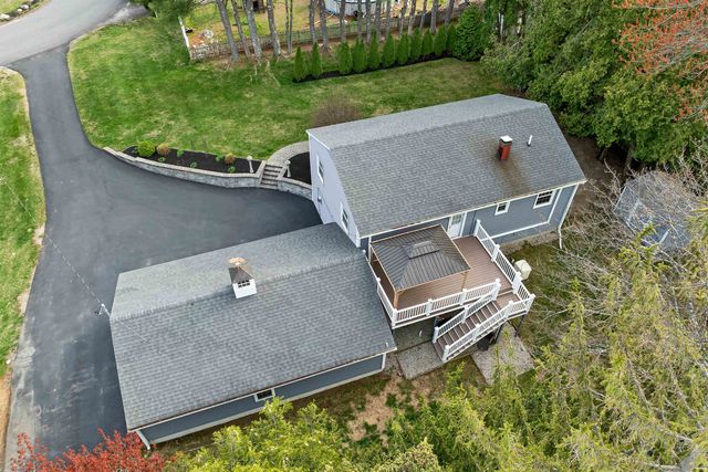 6 Castle Drive, Hooksett, NH 03106