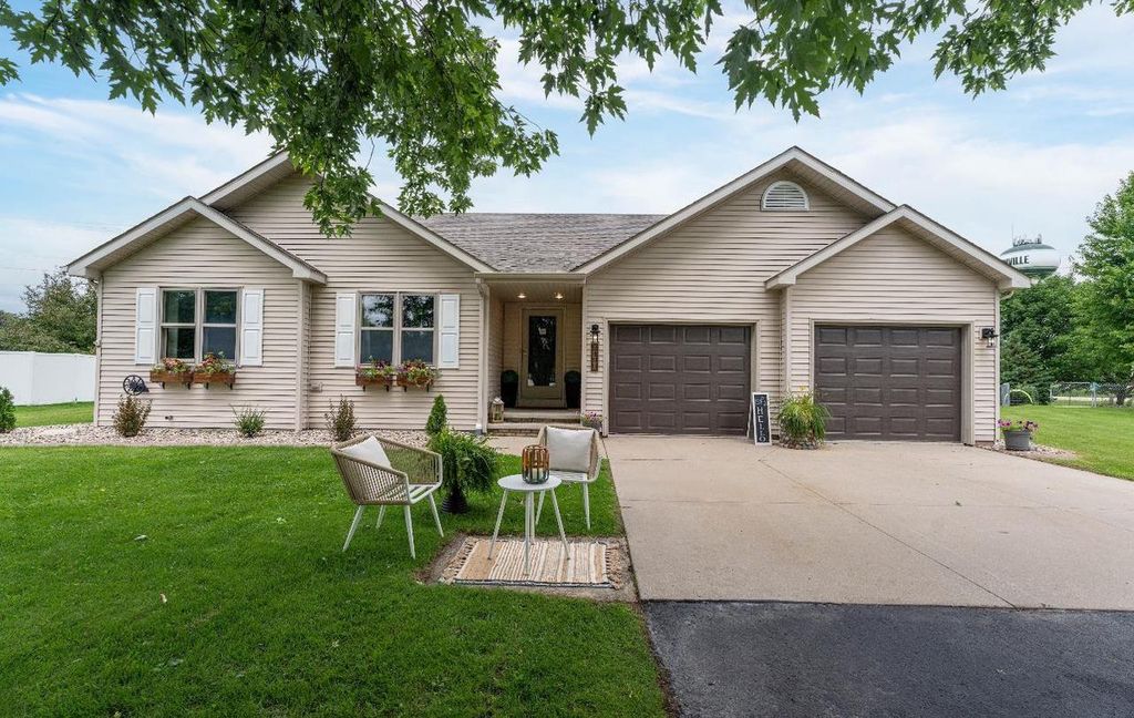 N2490 MILLY STREET, Greenville, WI 54942
