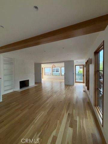 2002 Virginia, Los Angeles, CA 90016