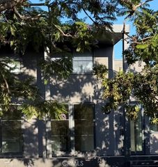2002 Virginia, Los Angeles, CA 90016