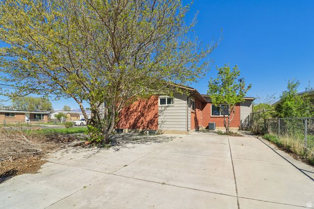 1785 W 3300 S, West Valley City, UT 84119