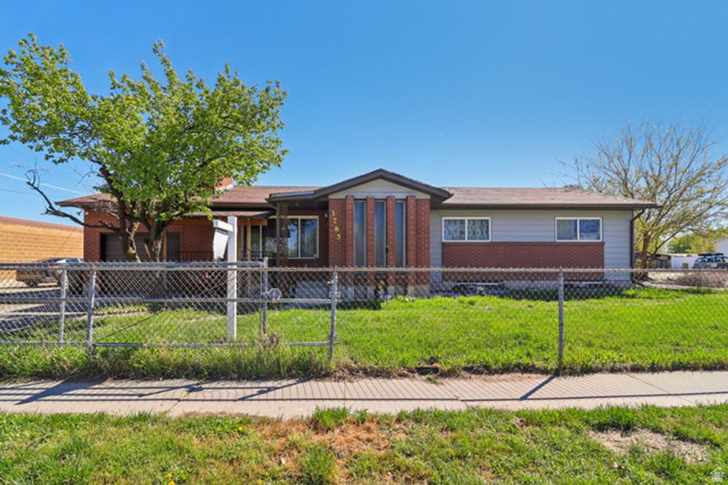 1785 W 3300 S, West Valley City, UT 84119