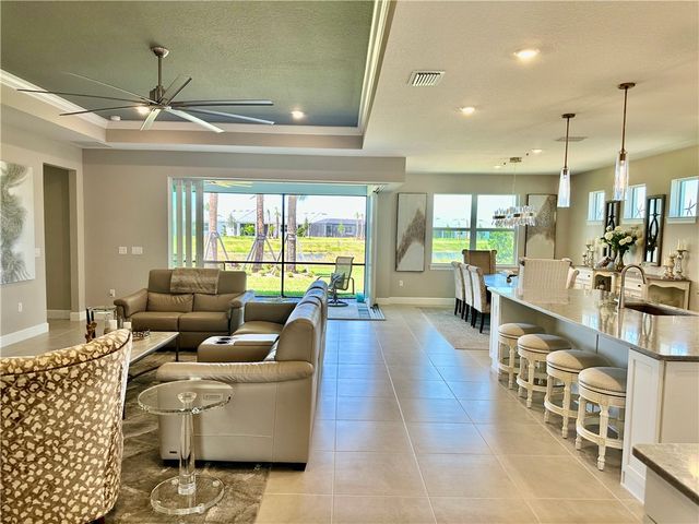 1288 Haven Circle, Vero Beach, FL 32960
