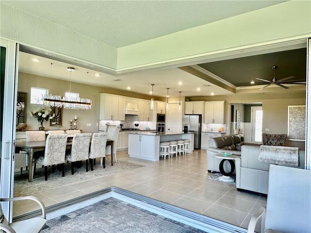 1288 Haven Circle, Vero Beach, FL 32960