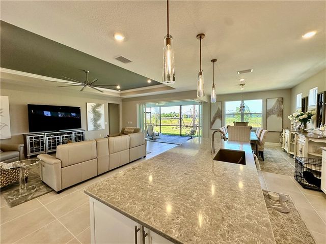 1288 Haven Circle, Vero Beach, FL 32960