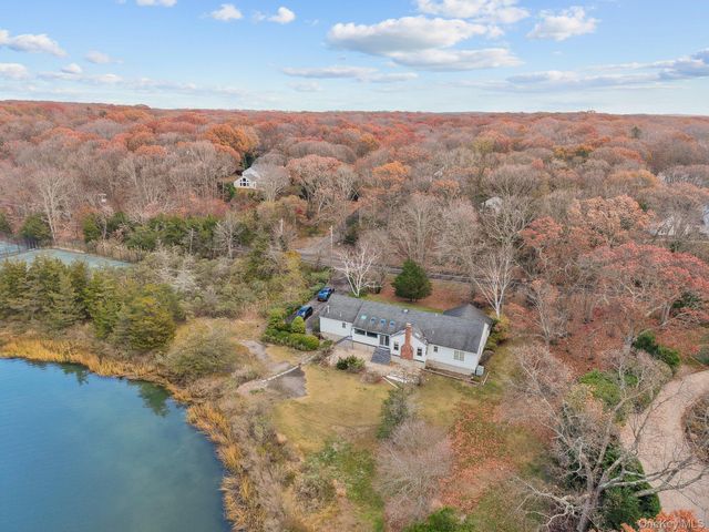 46 Mount Grey Road, Setauket, NY 11733