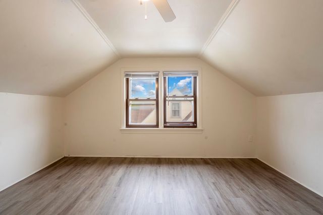 337 E Palmer Avenue, Northlake, IL 60164