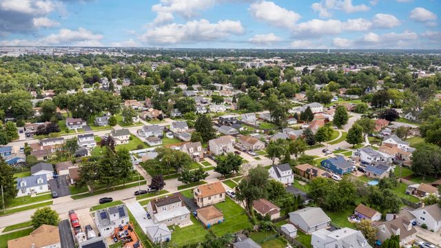 337 E Palmer Avenue, Northlake, IL 60164