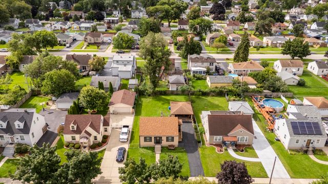 337 E Palmer Avenue, Northlake, IL 60164