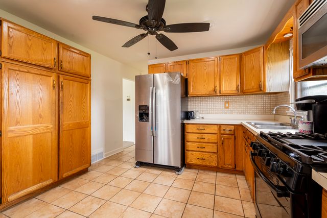 337 E Palmer Avenue, Northlake, IL 60164