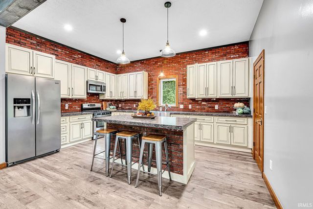 55283 County Road 27, Bristol, IN 46507