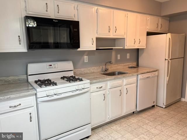 22 ANDERSON CT, East Brunswick, NJ 08816